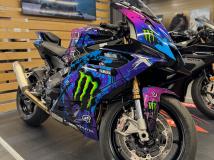 YAMAHA R9